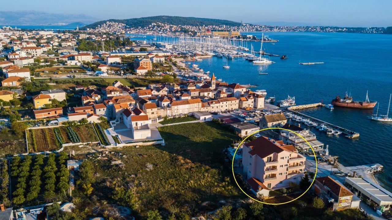 Kaja - Right Next To The Beach Trogir Exteriör bild